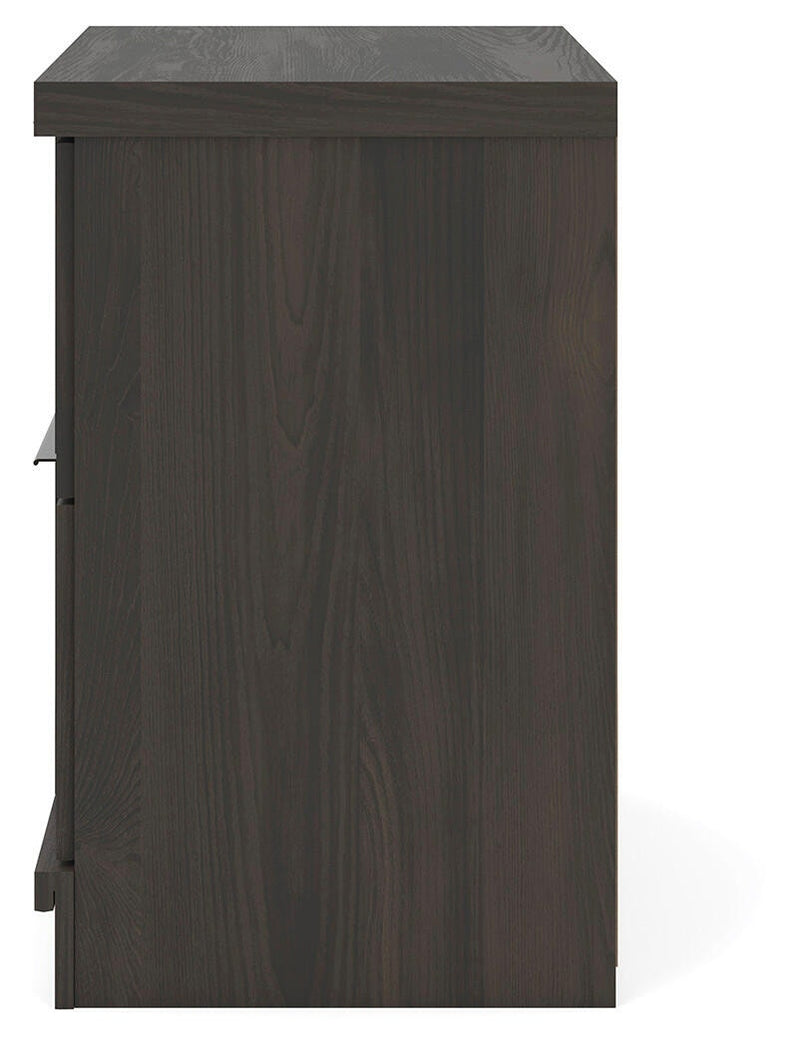 shaehartin-king-panel-bed-dresser-mirror-and-nightstand-23