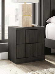 shaehartin-king-panel-bed-dresser-mirror-and-nightstand-17
