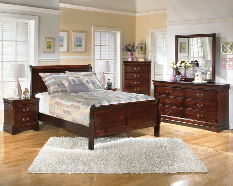alisdair-full-sleigh-bed-dresser-mirror-chest-and-nightstand-12