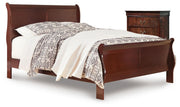 alisdair-king-sleigh-bed-and-chest-1