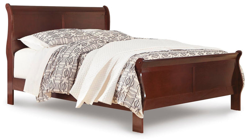 alisdair-queen-sleigh-bed-chest-and-2-nightstands-3