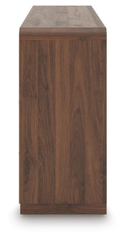 fortlorn-queen-panel-bed-and-dresser-4