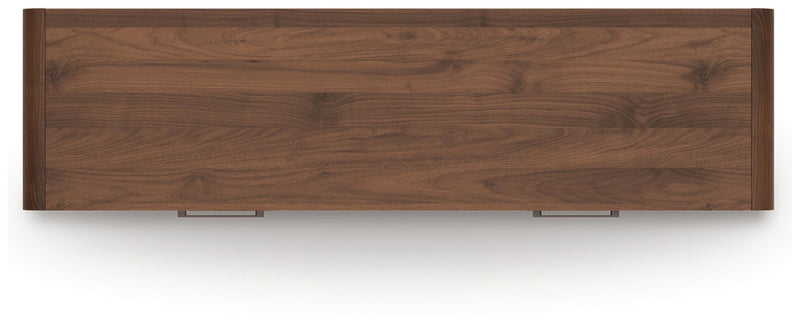 fortlorn-queen-panel-bed-and-dresser-7