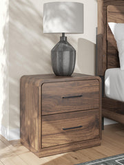 fortlorn-queen-panel-bed-dresser-chest-and-2-nightstands-35