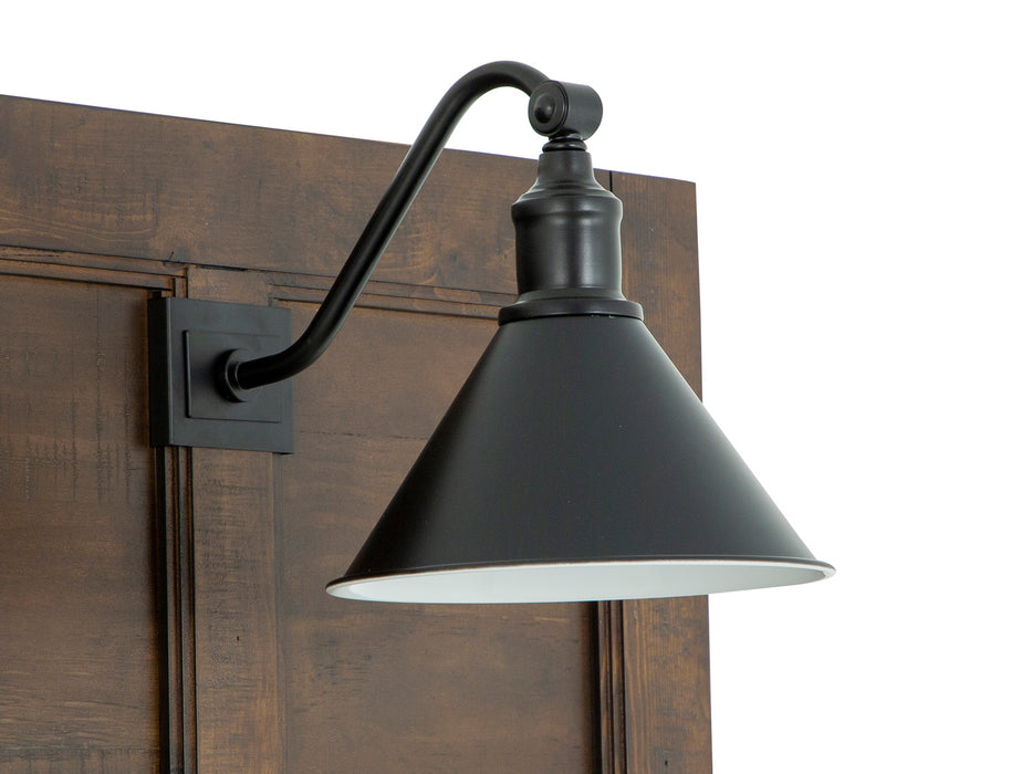 Bay Creek Complete Queen Lamp Panel Bed With Regular Rails