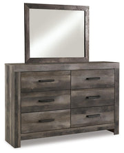 wynnlow-king-poster-bed-dresser-mirror-and-2-nightstands-2