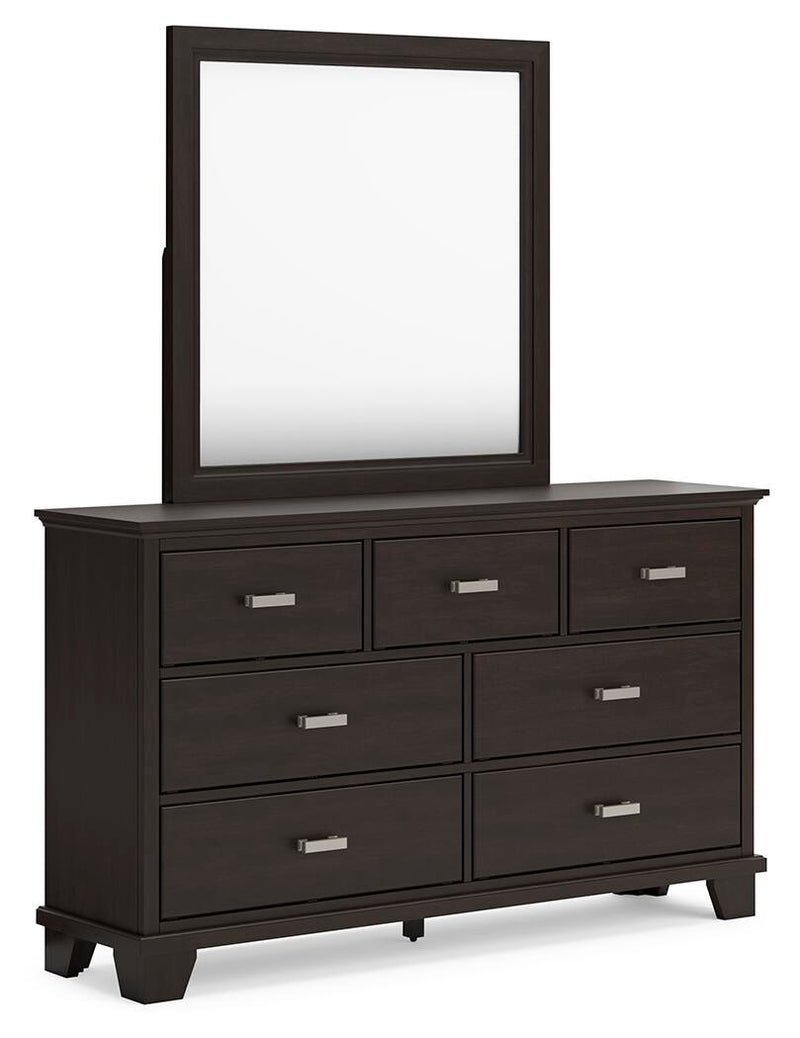 covetown-queen-panel-bed-dresser-mirror-chest-and-nightstand-3