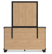 covetown-queen-panel-bed-dresser-mirror-chest-and-nightstand-6