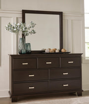 covetown-queen-panel-bed-dresser-and-mirror-8