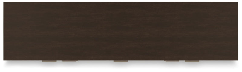 covetown-queen-panel-bed-dresser-mirror-and-chest-4