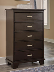 covetown-queen-panel-bed-dresser-mirror-chest-and-nightstand-22