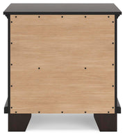 covetown-queen-panel-bed-dresser-mirror-chest-and-nightstand-18