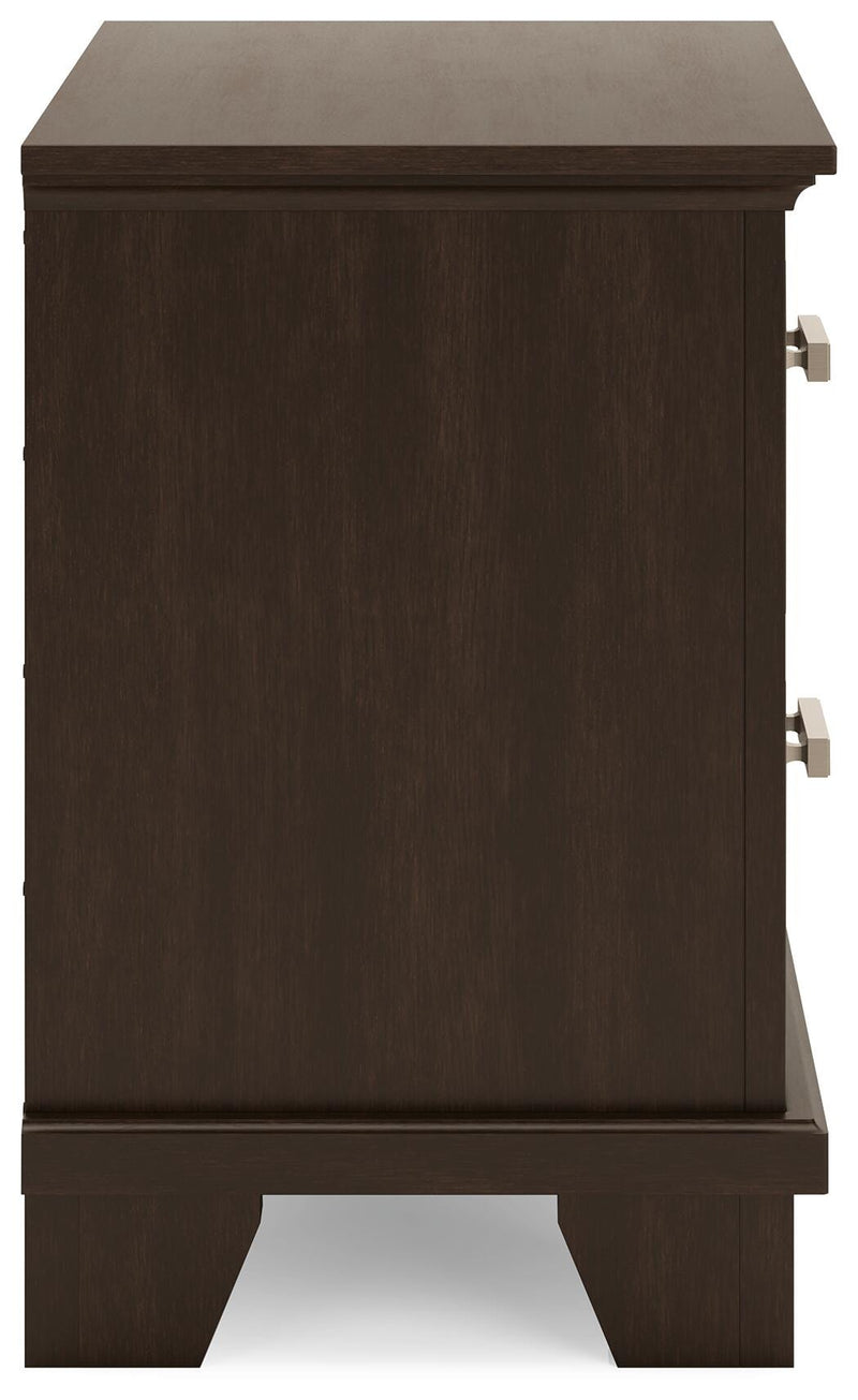 covetown-full-panel-bed-dresser-mirror-chest-and-nightstand-19