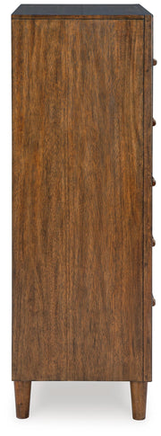 lyncott-king-upholstered-bed-chest-and-nightstand-5