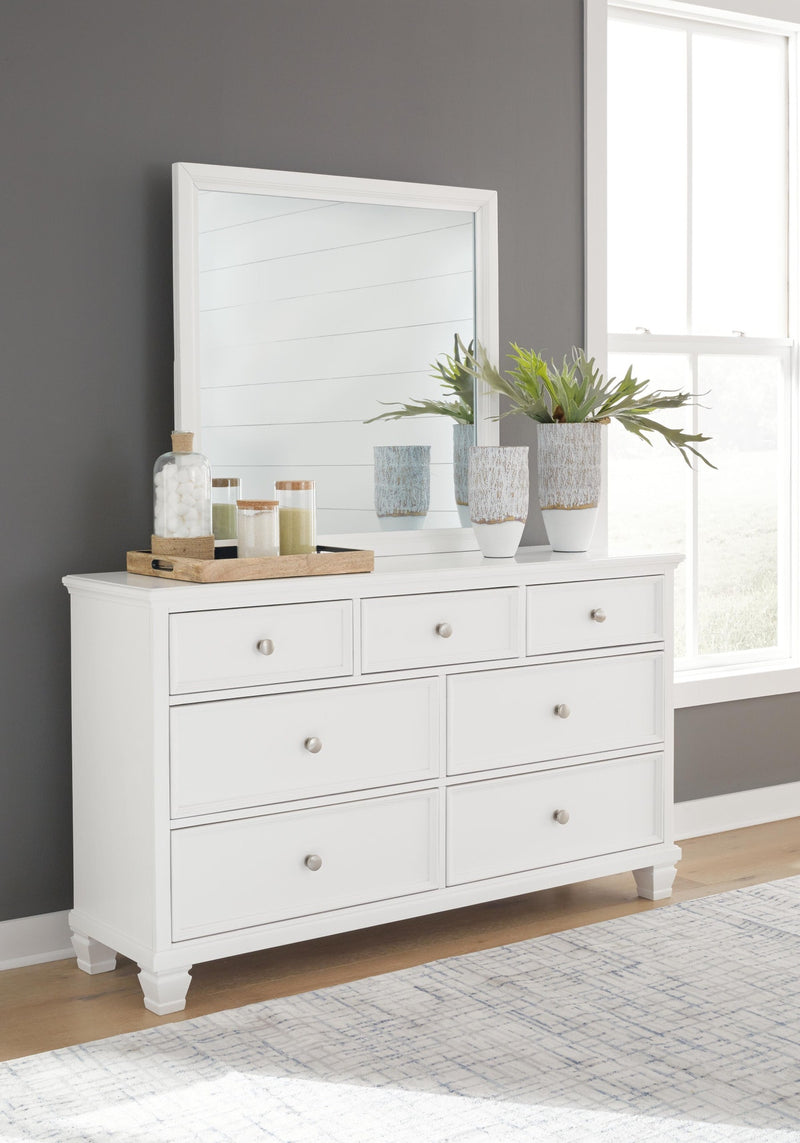 fortman-king-panel-bed-dresser-and-mirror-12