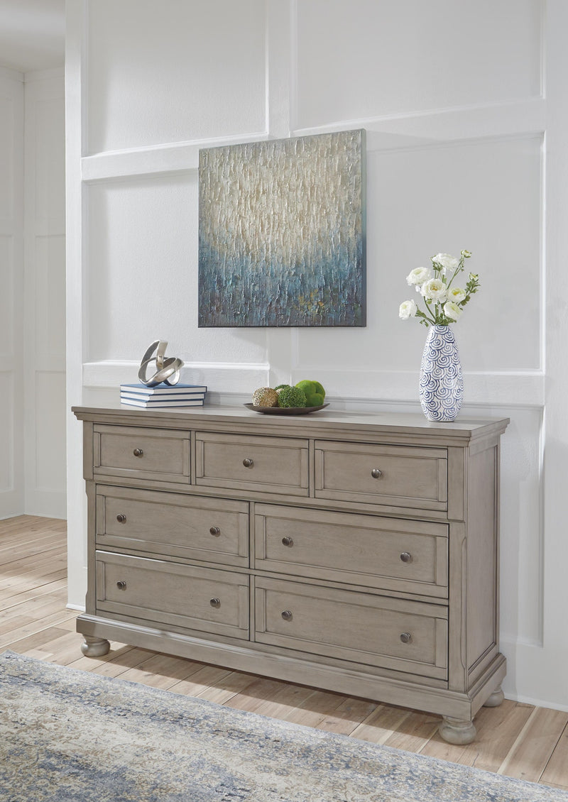 lettner-queen-panel-bed-dresser-and-nightstand-6