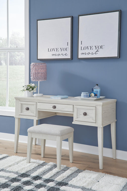 robbinsdale-vanity-with-stool-1
