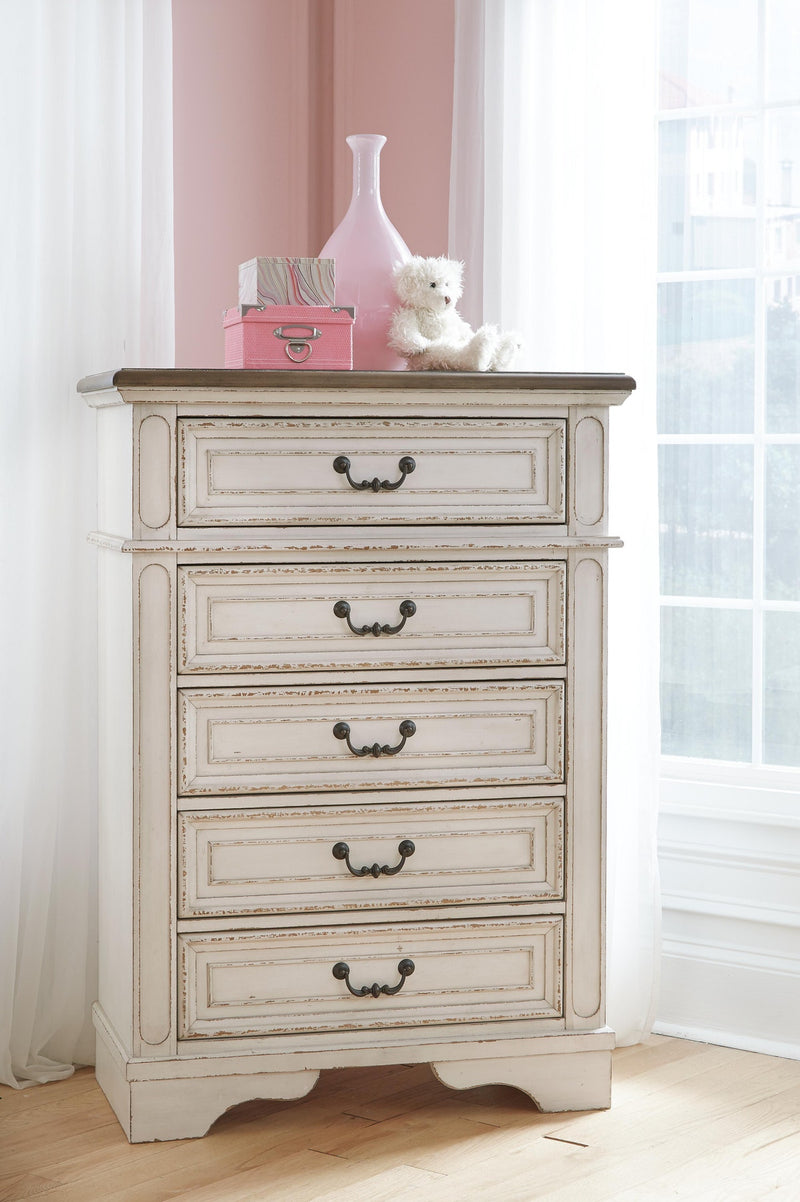 realyn-full-panel-bed-dresser-mirror-chest-and-nightstand-16