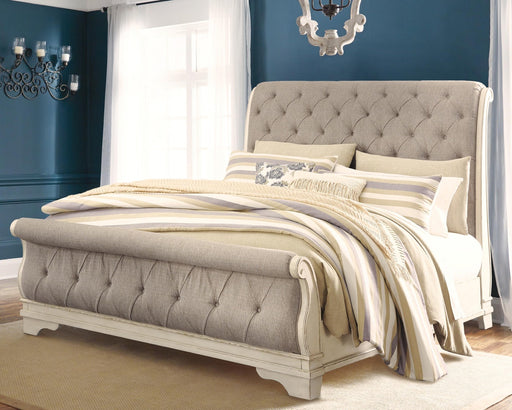 realyn-california-king-sleigh-bed-2