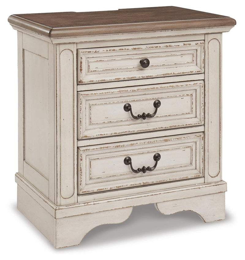 realyn-full-upholstered-panel-bed-chest-and-nightstand-9