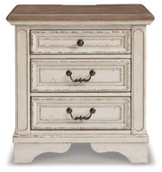 realyn-full-upholstered-panel-bed-chest-and-nightstand-8