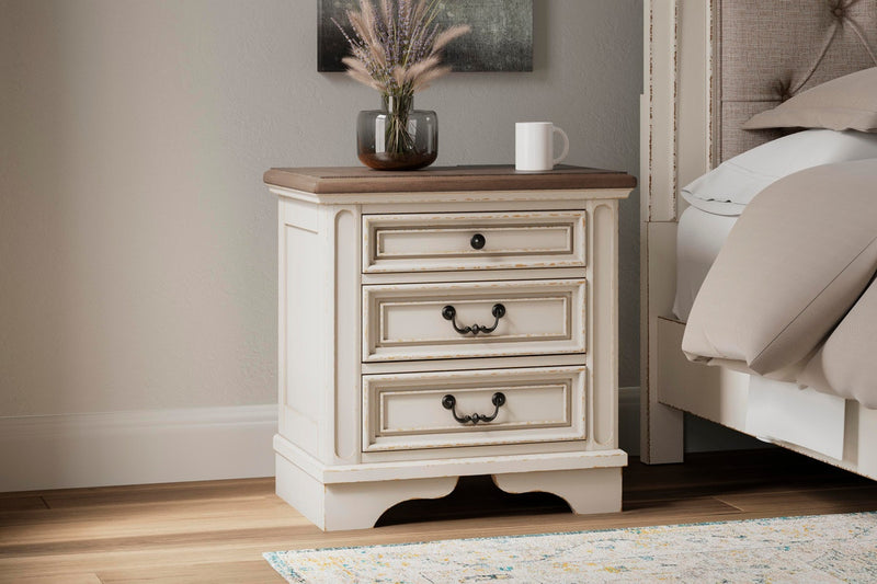 realyn-king-upholstered-panel-bed-dresser-mirror-and-nightstand-17