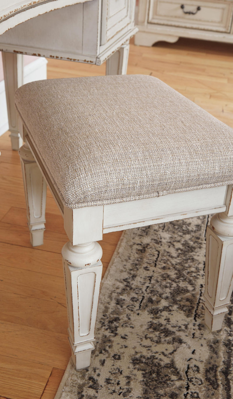 realyn-king-panel-bed-dresser-mirror-chest-vanity-and-nightstand-19