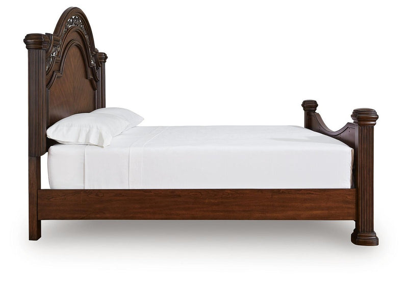 lavinton-queen-poster-bed-chest-and-nightstand-9