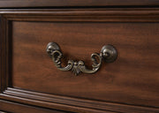 lavinton-king-poster-bed-2-chests-and-nightstand-18