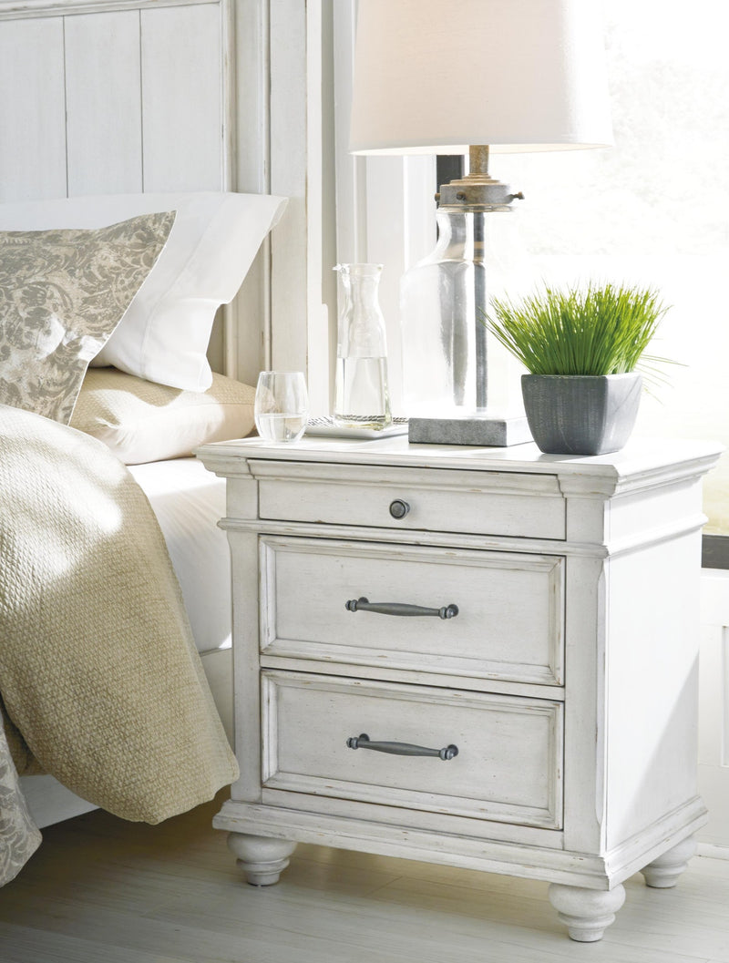 kanwyn-king-panel-storage-bed-chest-and-nightstand-12