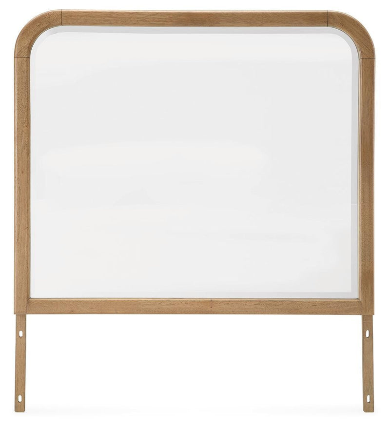 pamaria-queen-upholstered-panel-bed-dresser-and-mirror-10