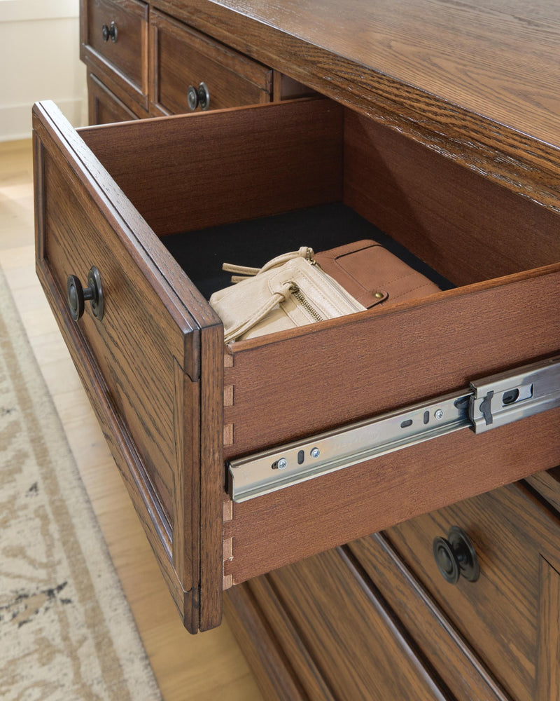 zackaryn-dresser-5