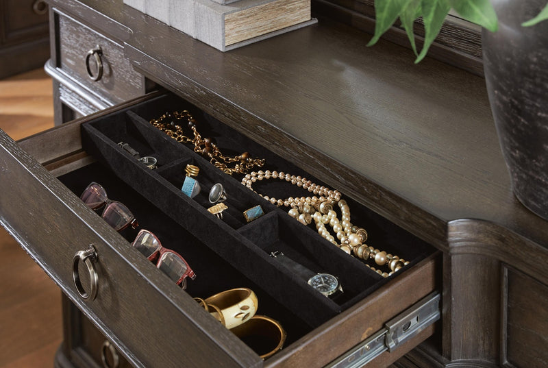 wickenger-dresser-6