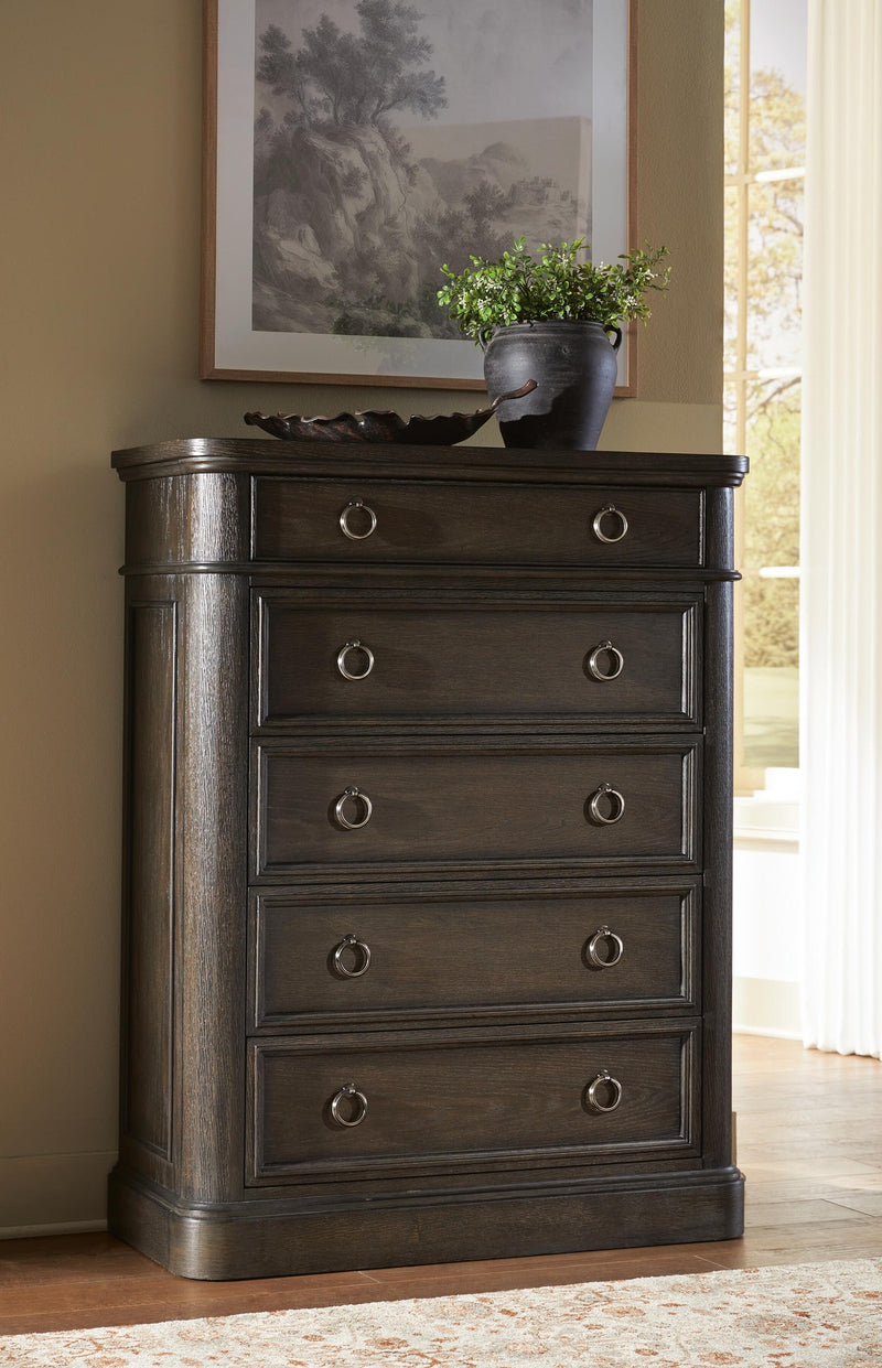 wickenger-chest-of-drawers-2