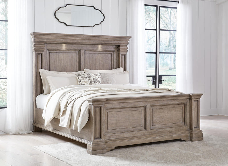 blairhurst-queen-panel-bed-dresser-and-mirror-10