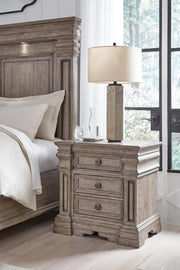 blairhurst-queen-panel-bed-dresser-mirror-2-chests-and-nightstand-22