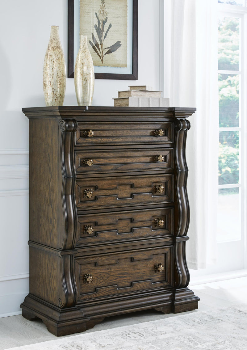 maylee-king-upholstered-panel-bed-chest-and-2-nightstands-18