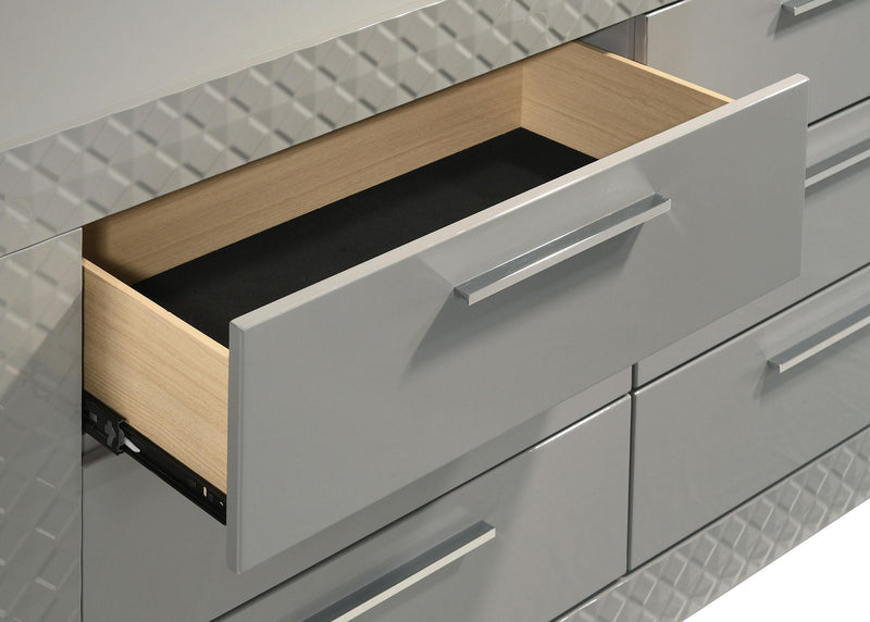 Ives Dresser
