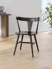 gretlynn-dining-table-and-6-chairs-16
