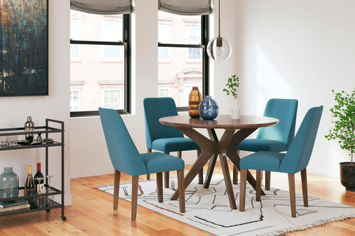 lyncott-dining-table-and-4-chairs-2