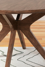 lyncott-dining-table-and-4-chairs-11