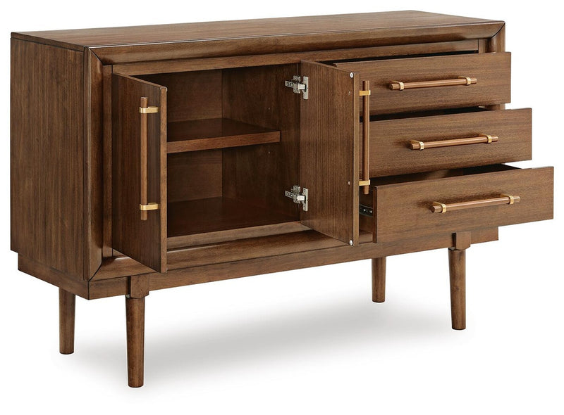 lyncott-dining-server-3