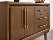 lyncott-dining-server-7