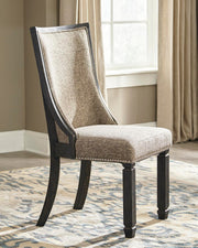tyler-creek-dining-table-and-4-chairs-with-bench-8