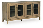 lasinger-dining-server-1