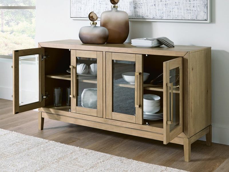 lasinger-dining-server-5