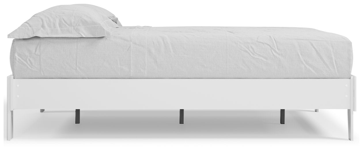 Piperton Panel Bed