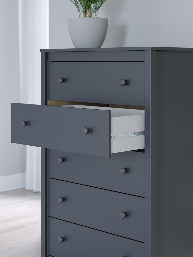 simmenfort-chest-of-drawers-10