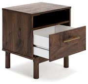 calverson-queen-panel-platform-bed-with-dresser-and-nightstand-17