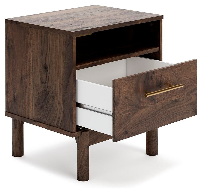 calverson-queen-panel-platform-bed-with-dresser-and-nightstand-17